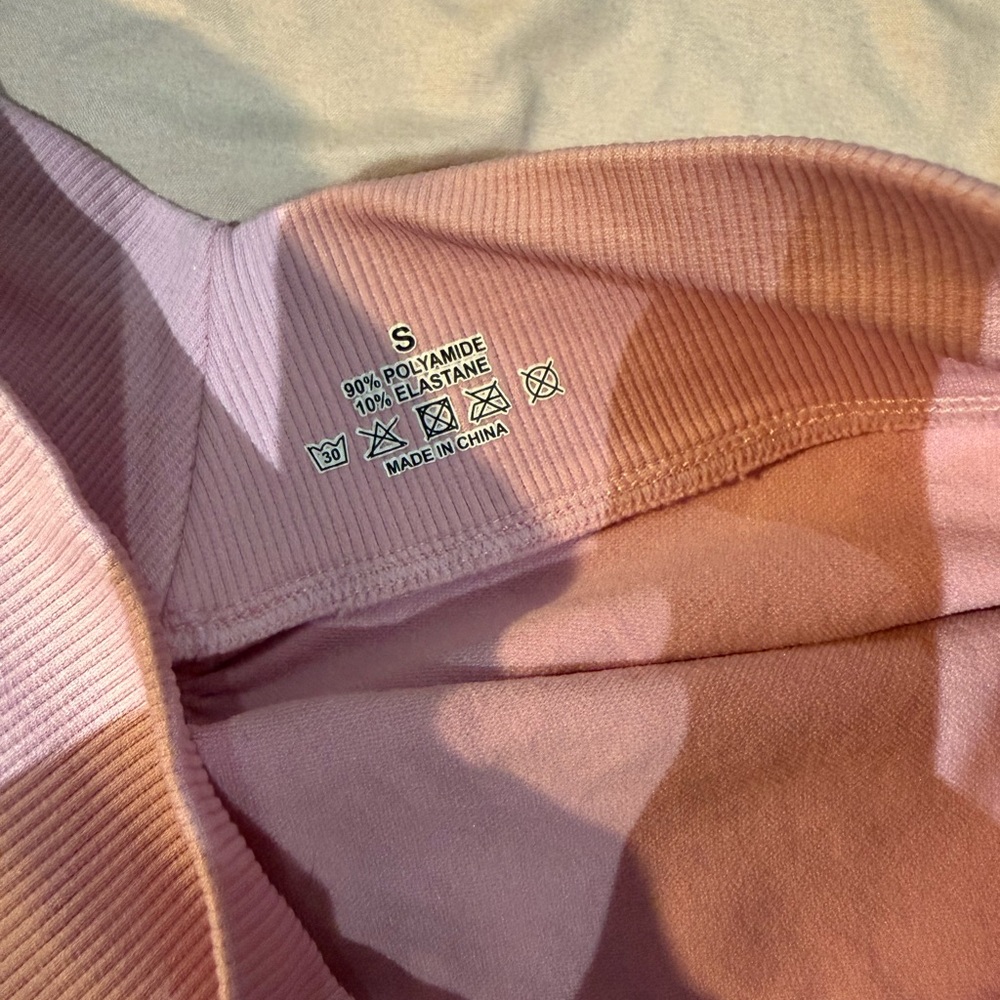 Light Blush Ribbed Bike Shorts - Picture 3 of 3